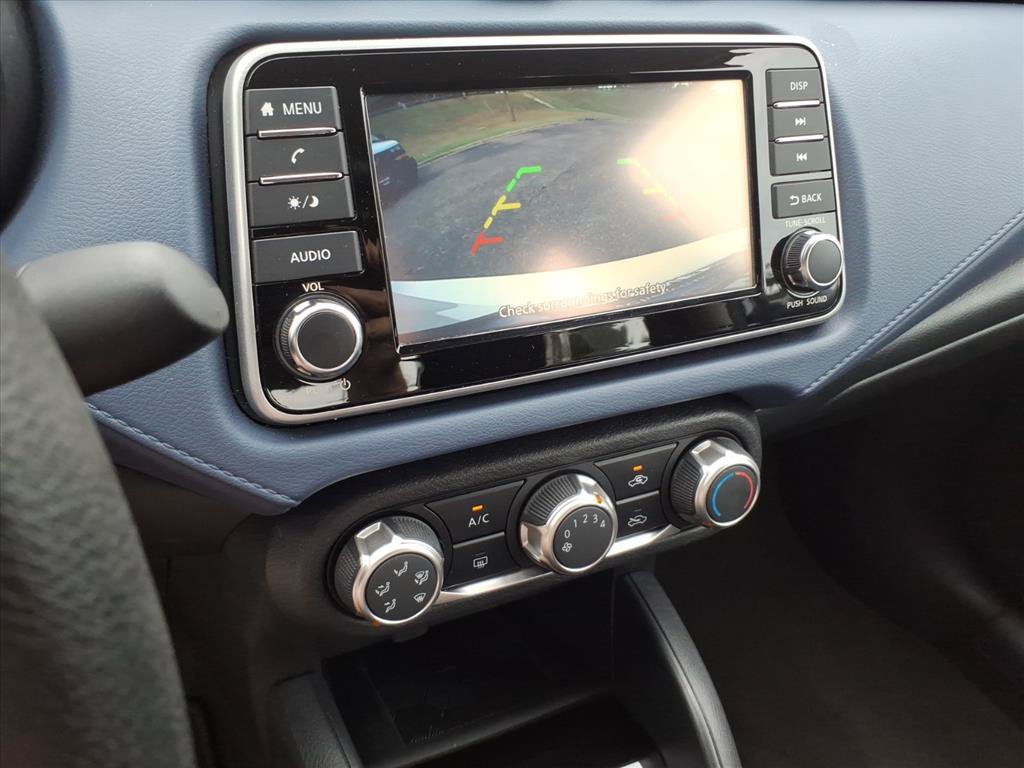 Used 2024 Nissan Versa SV FWD image 32