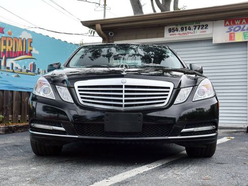 Used 2012 Mercedes-Benz E 350 BlueTEC Sedan image 2