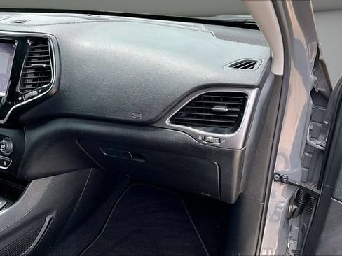 Used 2020 Jeep Cherokee Limited AWD/4WD image 26