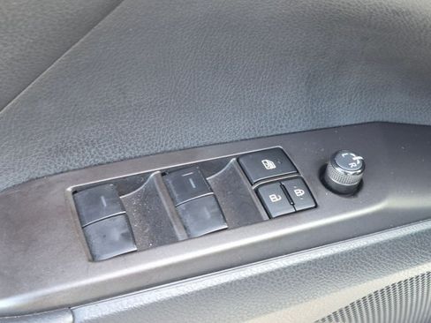 Used 2023 Toyota Camry SE w/ Convenience Package FWD image 9