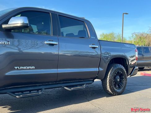 Used 2017 Toyota Tundra Limited w/ Limited Premium Package AWD/4WD image 9
