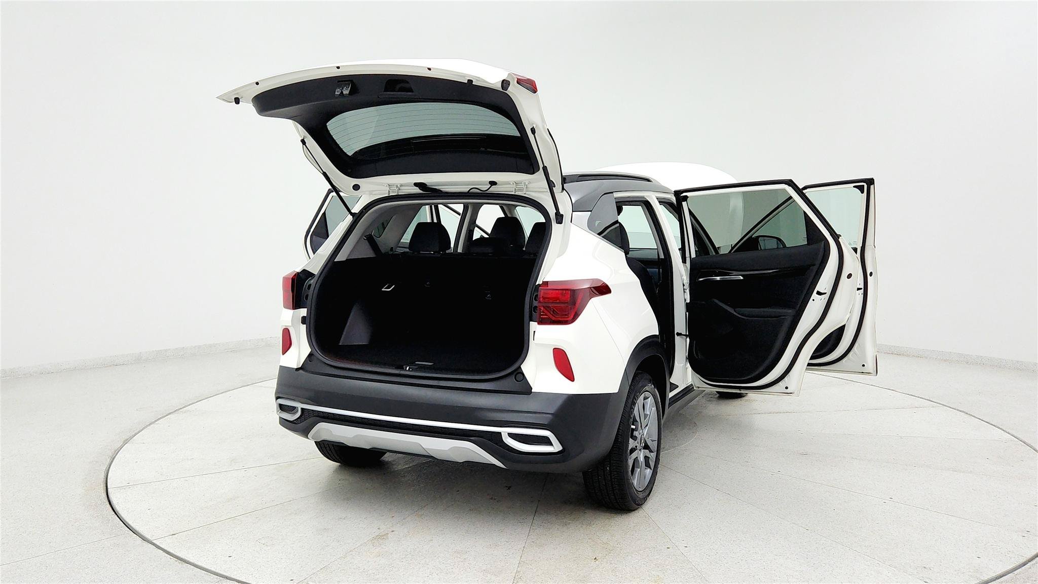 Used 2023 Kia Seltos S FWD image 30
