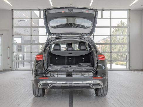 Certified 2025 Mercedes-Benz GLC 350e 4MATIC image 16