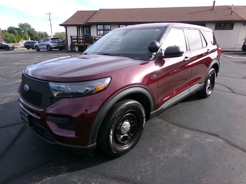 Used 2021 Ford Explorer 4WD Police Interceptor image 2