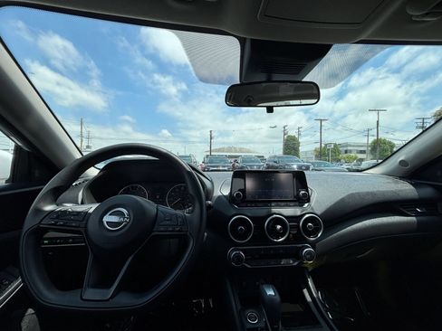 Used 2025 Nissan Sentra S FWD image 33