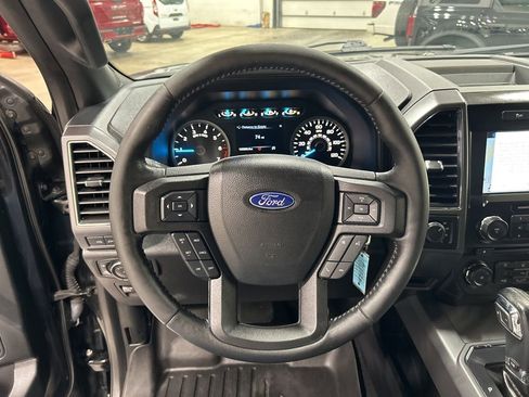 Used 2017 Ford F150 XLT w/ Equipment Group 302A Luxury AWD/4WD image 15