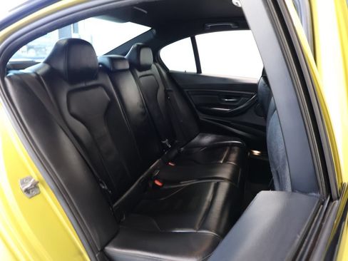 Used 2018 BMW M3 RWD image 25