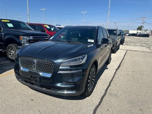 Used 2023 Lincoln Aviator Reserve RWD image 2