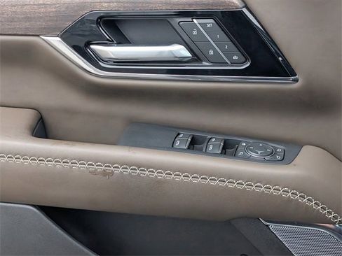 Used 2025 GMC Yukon Denali Ultimate image 22