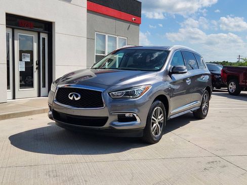 Used 2019 INFINITI QX60 Luxe w/ Essential Package AWD/4WD image 2