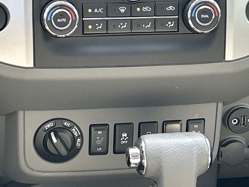 Used 2019 Nissan Frontier SV w/ Value Truck Package AWD/4WD image 24
