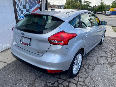 Used 2016 Ford Focus Titanium FWD image 8