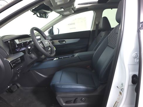 New 2026 Nissan Murano Platinum image 8