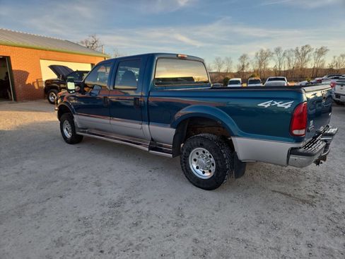 Used 2001 Ford F250 XLT image 6