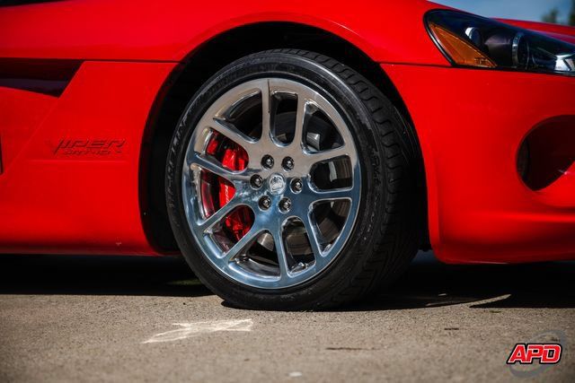 Used 2004 Dodge Viper SRT-10 RWD image 45
