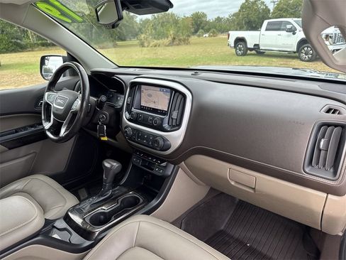 Certified 2019 GMC Canyon SLT w/ Driver Alert Package image 33