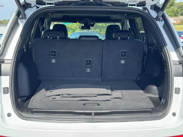 New 2027 Jeep Grand Cherokee Altitude AWD/4WD image 5