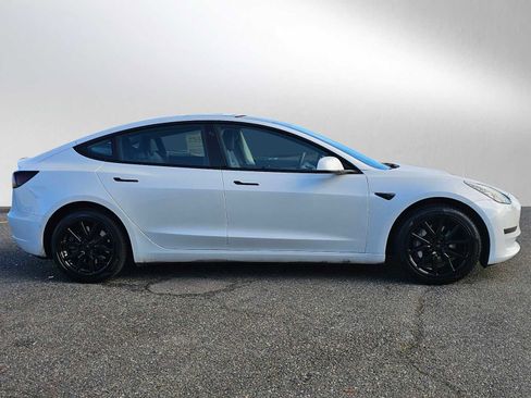 Used 2022 Tesla Model 3 Long Range image 2