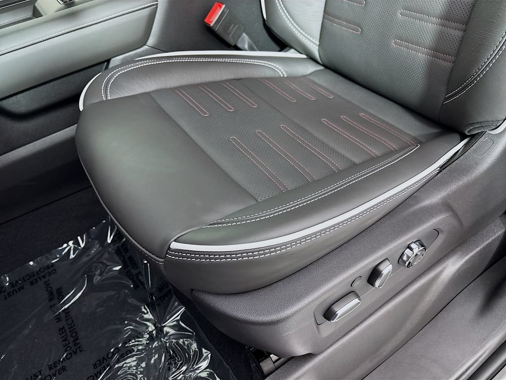 New 2026 GMC Sierra 2500 AT4X AWD/4WD image 19