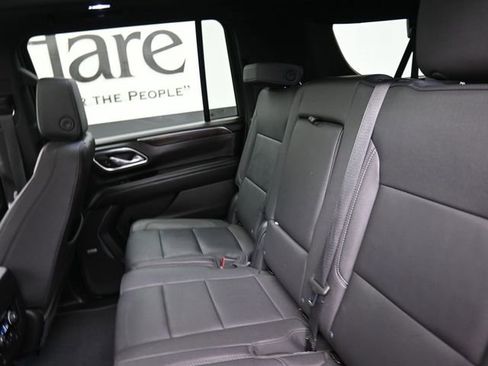 Used 2023 Chevrolet Suburban LT w/ LT Signature Package image 22