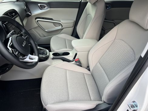 New 2025 Kia Soul EX image 18