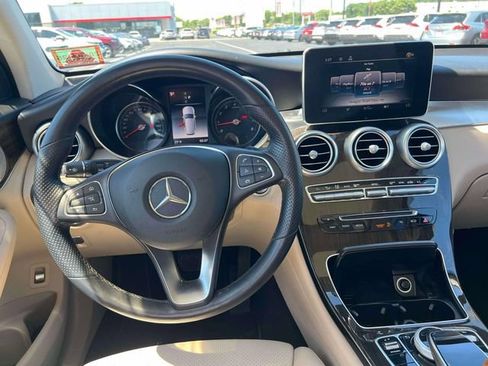 Used 2019 Mercedes-Benz GLC 300 4MATIC image 26