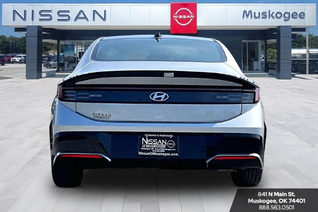Used 2025 Hyundai Sonata SEL FWD image 6