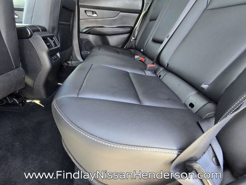 Used 2025 Nissan Murano SV image 11