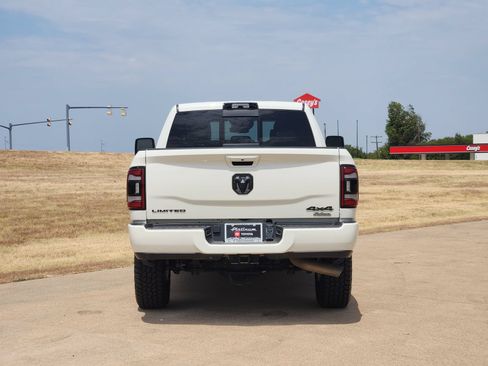 Used 2024 RAM 2500 Limited AWD/4WD image 8