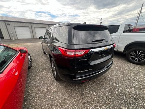 Used 2021 Chevrolet Traverse Premier w/ LPO, Floor Liner Package AWD/4WD image 13