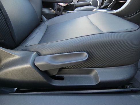 Used 2018 Volkswagen Beetle 2.0T S image 27