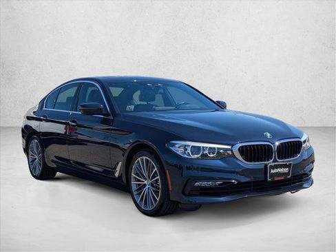 Used 2018 BMW 530i xDrive AWD/4WD image 3