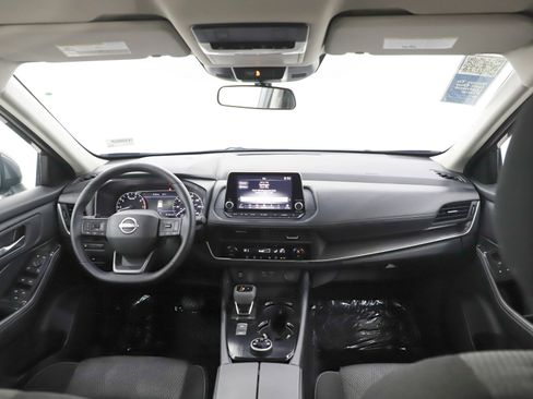 Used 2025 Nissan Rogue SV AWD/4WD image 13