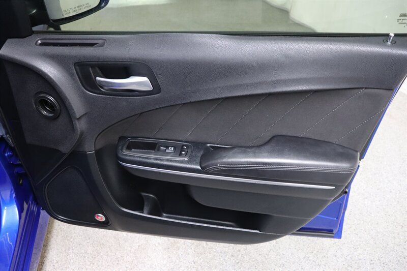 Used 2018 Dodge Charger R/T Scat Pack w/ Beats Audio Group RWD image 21