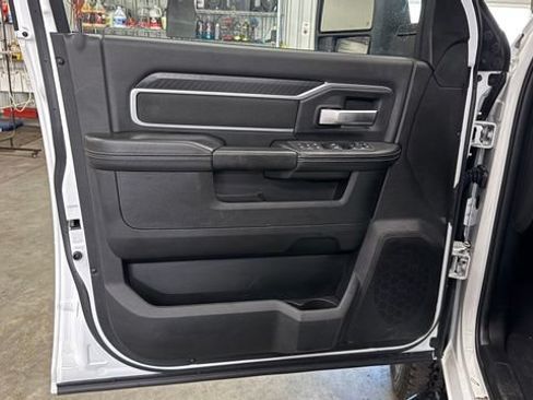 Used 2025 RAM 2500 Big Horn AWD/4WD image 14