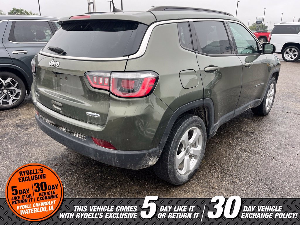 Used 2018 Jeep Compass Latitude w/ Popular Equipment Group AWD/4WD image 2
