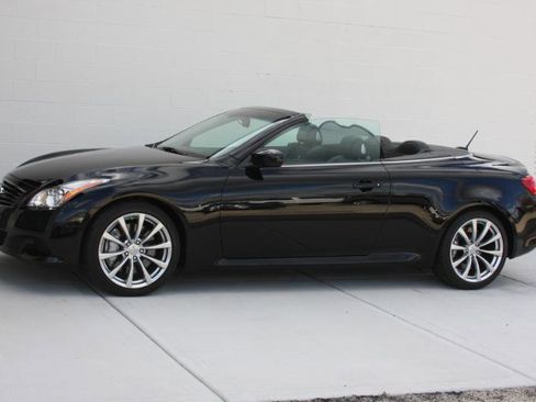 Used 2009 INFINITI G37 Convertible w/ Premium Pkg RWD image 24