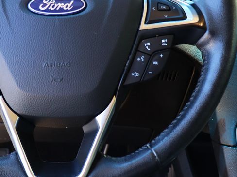Used 2020 Ford Edge SEL AWD/4WD image 57