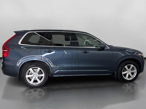 Used 2020 Volvo XC90 T6 Momentum w/ Protection Package Premier AWD/4WD image 11