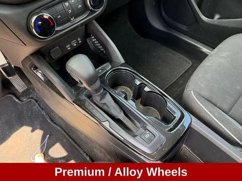 Used 2022 Chevrolet TrailBlazer LS FWD image 17