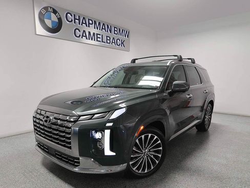 Used 2023 Hyundai Palisade Calligraphy FWD image 1