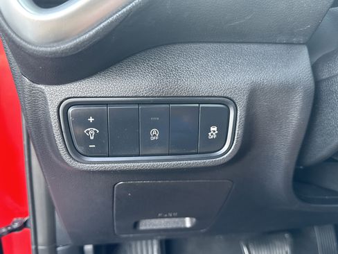 Used 2022 Kia Soul LX image 30