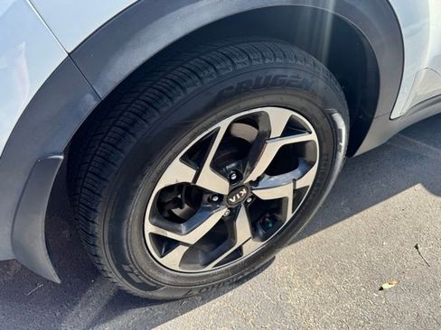 Used 2020 Kia Sportage LX FWD image 3