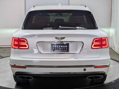 Used 2018 Bentley Bentayga AWD/4WD image 8