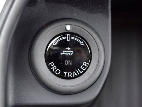 New 2026 Ford Expedition Active RWD image 16