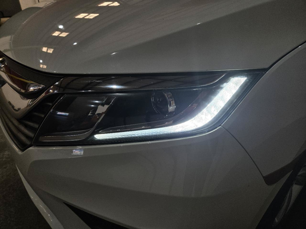 Used 2018 Honda Odyssey EX-L image 11