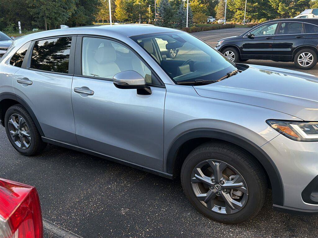 Used 2026 Honda HR-V LX image 10