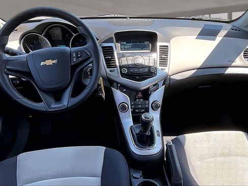 Used 2016 Chevrolet Cruze L FWD image 7