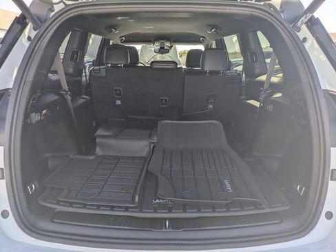 Used 2023 Jeep Grand Cherokee L Laredo image 11