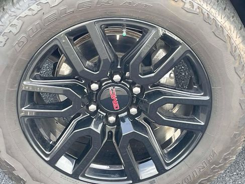 Used 2025 GMC Sierra 1500 Elevation w/ X31 Off-Road Package image 23